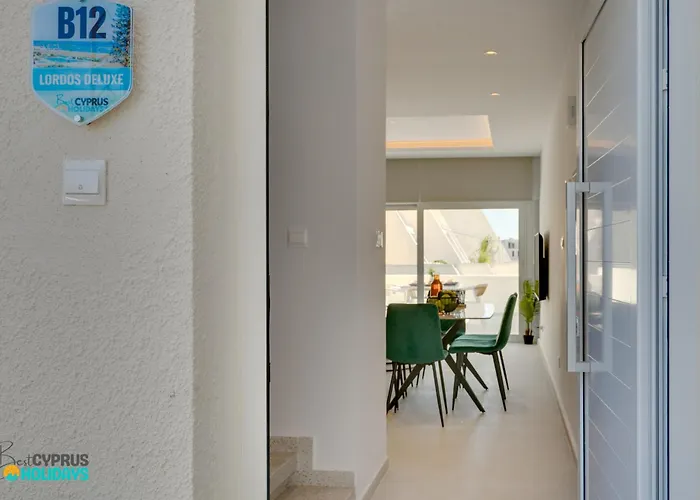 Lordos Deluxe 2bd Duplex With Pool And Seaview דירה