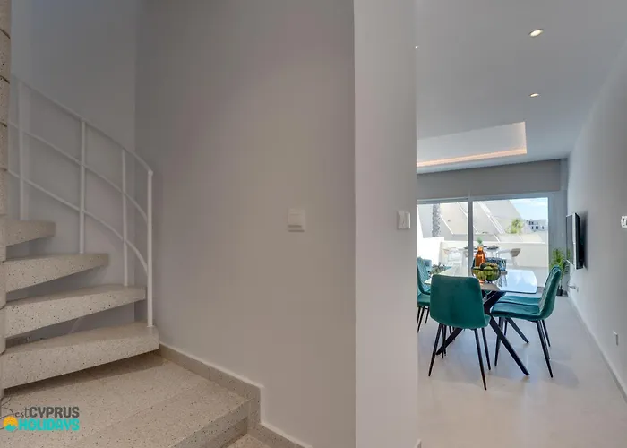 Lordos Deluxe 2bd Duplex With Pool And Seaview